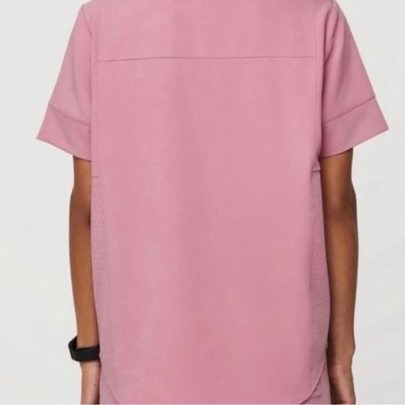 NWT figs Gidya Henley top and Mombasa slim pants size (M) - Picture 3 of 7